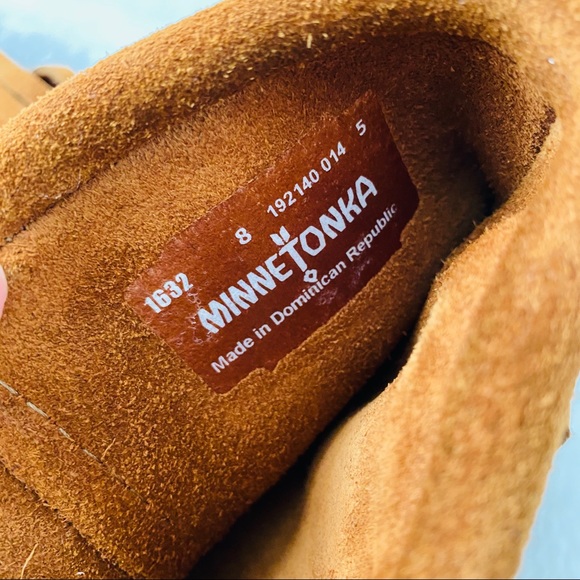 MINNETONKA 3-Layer Fringe Boot Brown - Picture 7 of 8